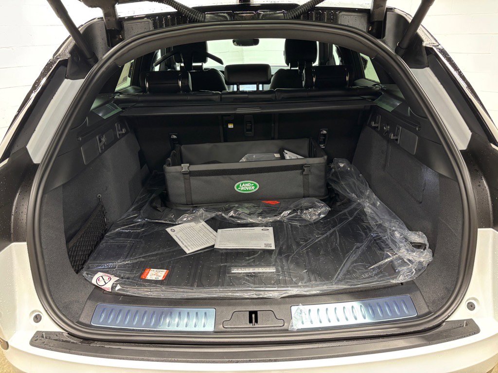 New 2026 Land Rover Range Rover Velar S image 39