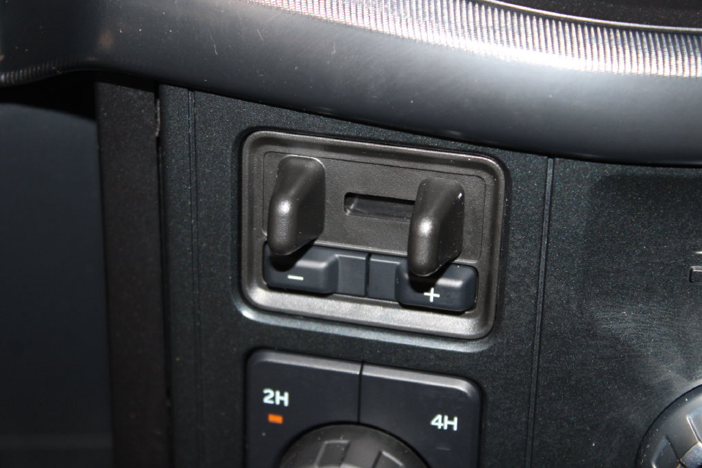 Used 2025 Ford F150 Raptor AWD/4WD image 47