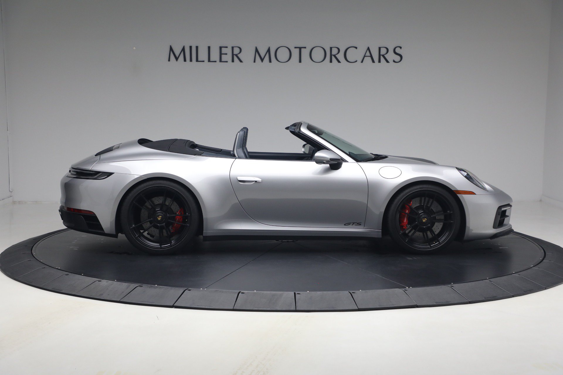 Used 2024 Porsche 911 Carrera GTS RWD image 9