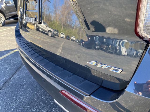 Certified 2022 Ford Explorer XLT w/ Equipment Group 202A image 31