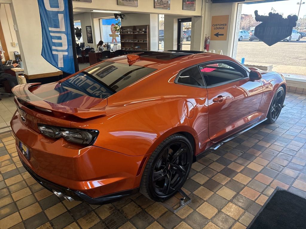 Used 2022 Chevrolet Camaro SS RWD image 4