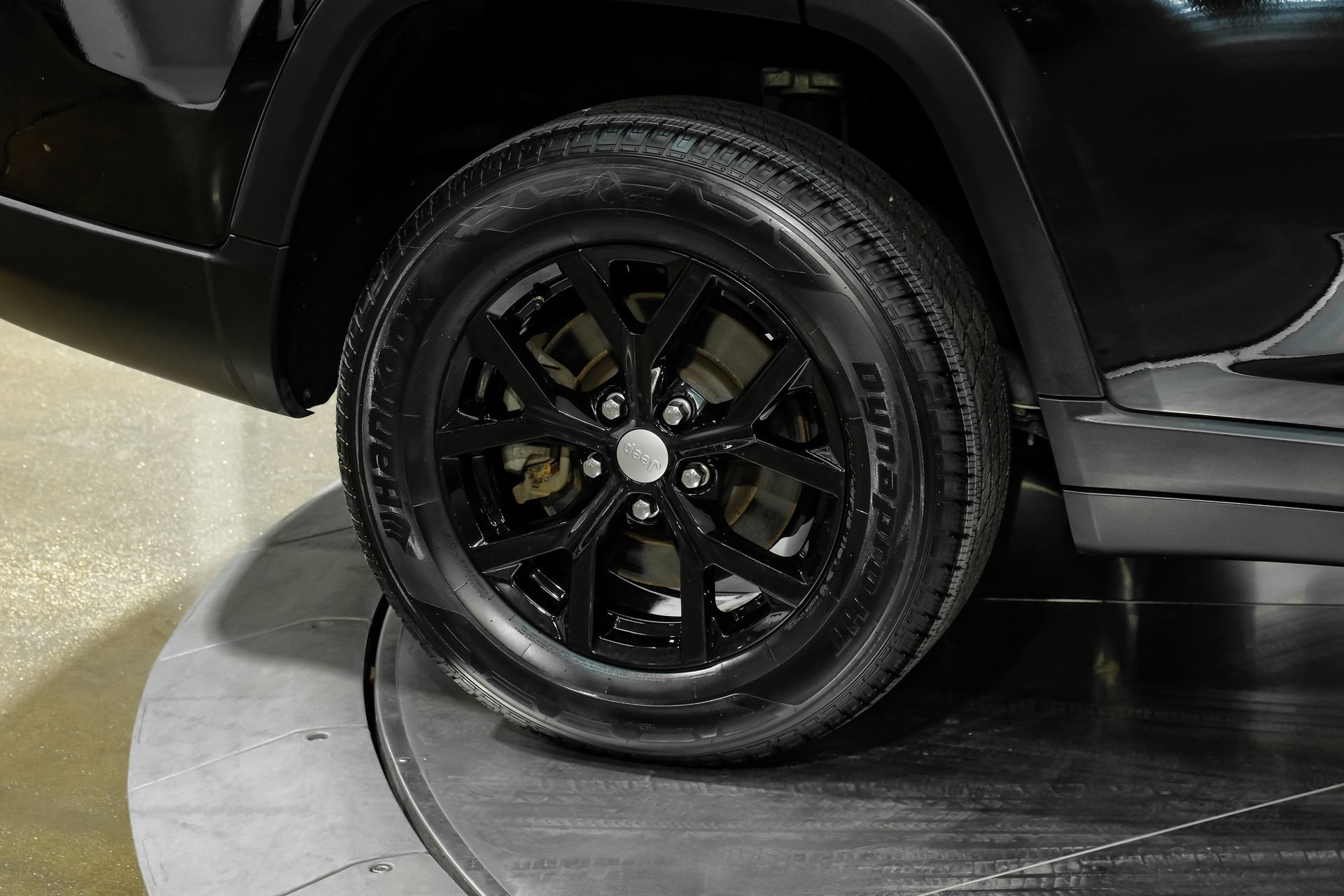 Used 2023 Jeep Grand Cherokee L Limited AWD/4WD image 64