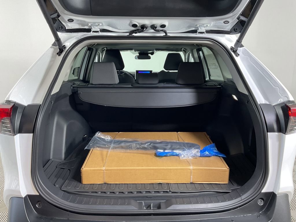 New 2025 Toyota RAV4 XLE image 19