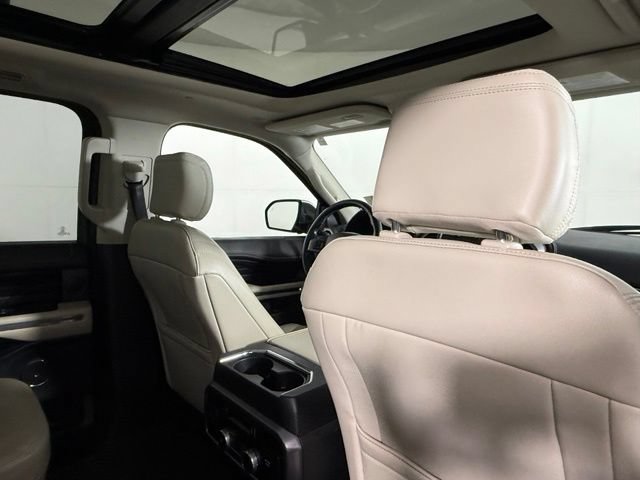 Used 2019 Ford Expedition Platinum AWD/4WD image 25