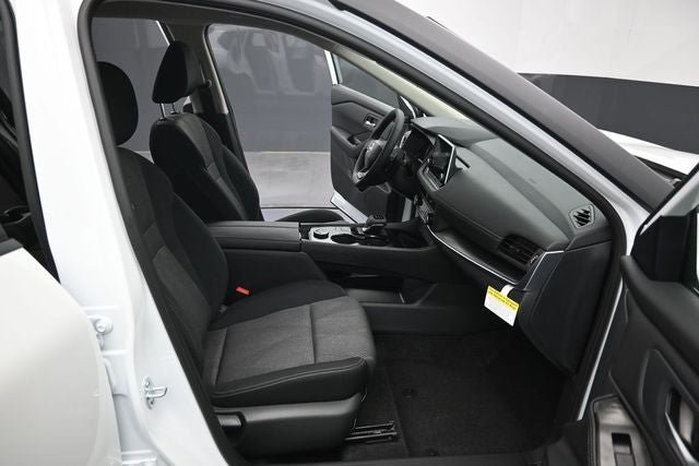 New 2026 Nissan Rogue SV w/ Cold Weather Package AWD/4WD image 31