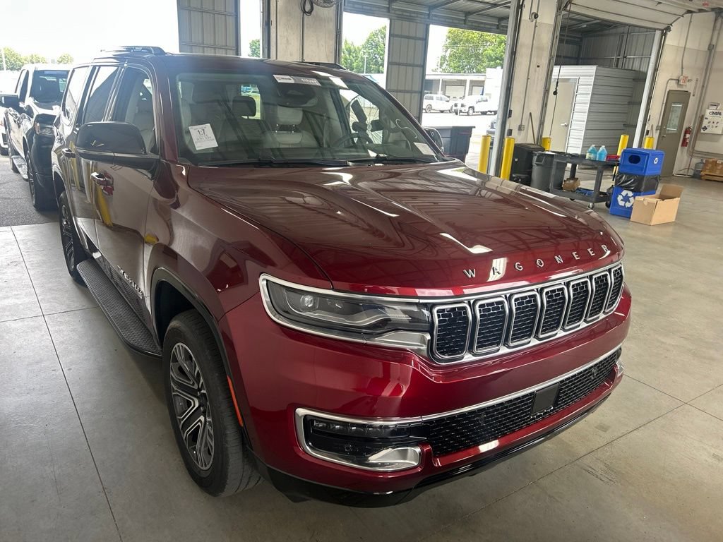 Used 2024 Jeep Wagoneer 4WD w/ Premium Group I image 1