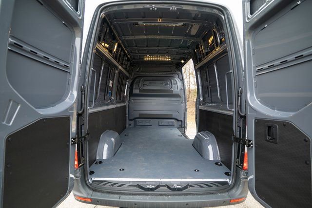 New 2026 Mercedes-Benz Sprinter 2500 image 33