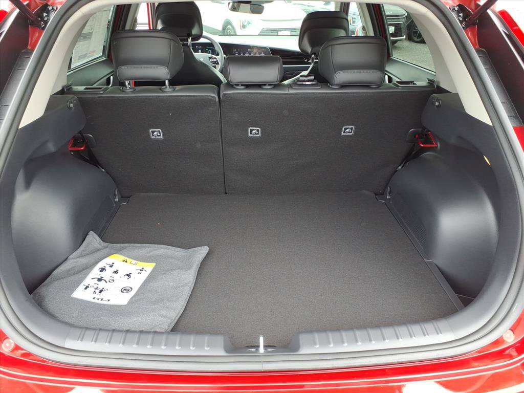 New 2026 Kia Niro EX FWD image 15