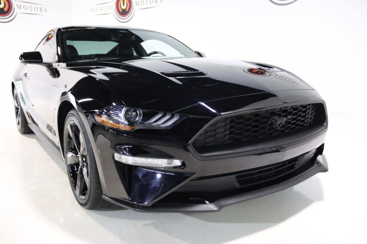 Used 2021 Ford Mustang Premium w/ Equipment Group 201A RWD image 21