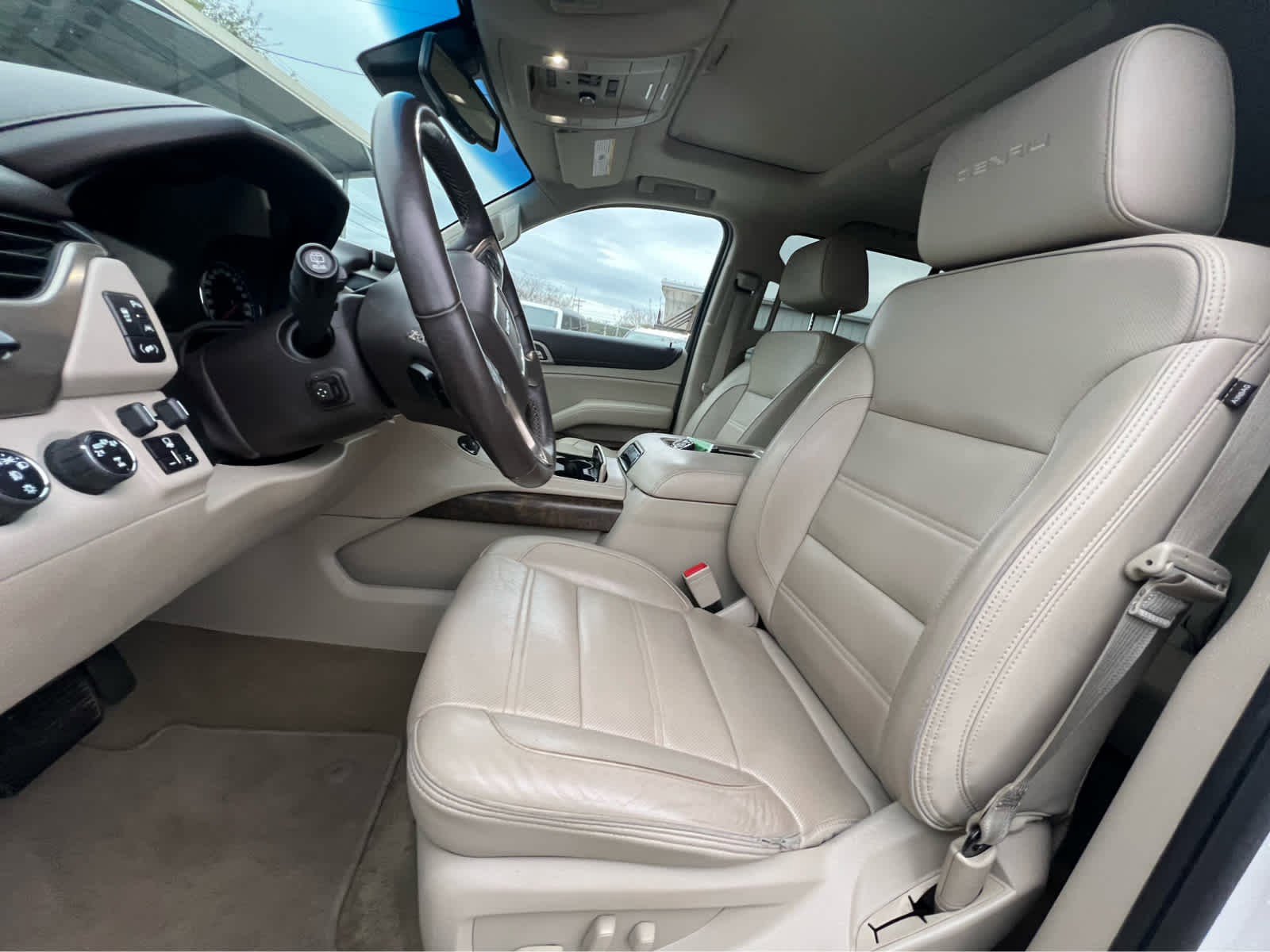 Used 2018 GMC Yukon Denali w/ Open Road Package image 2