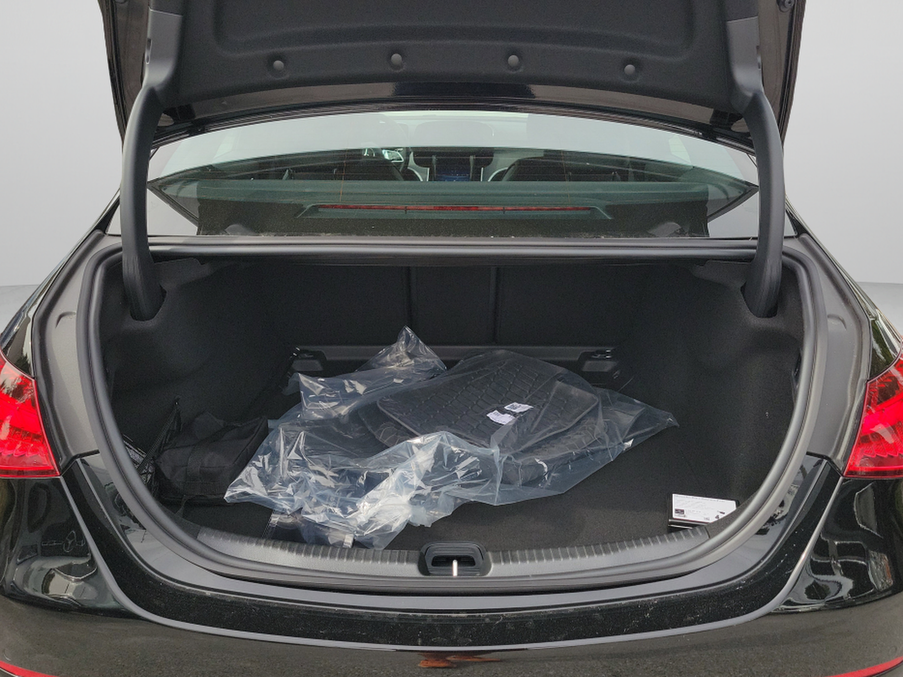 Certified 2026 Mercedes-Benz C 300 Sedan image 30