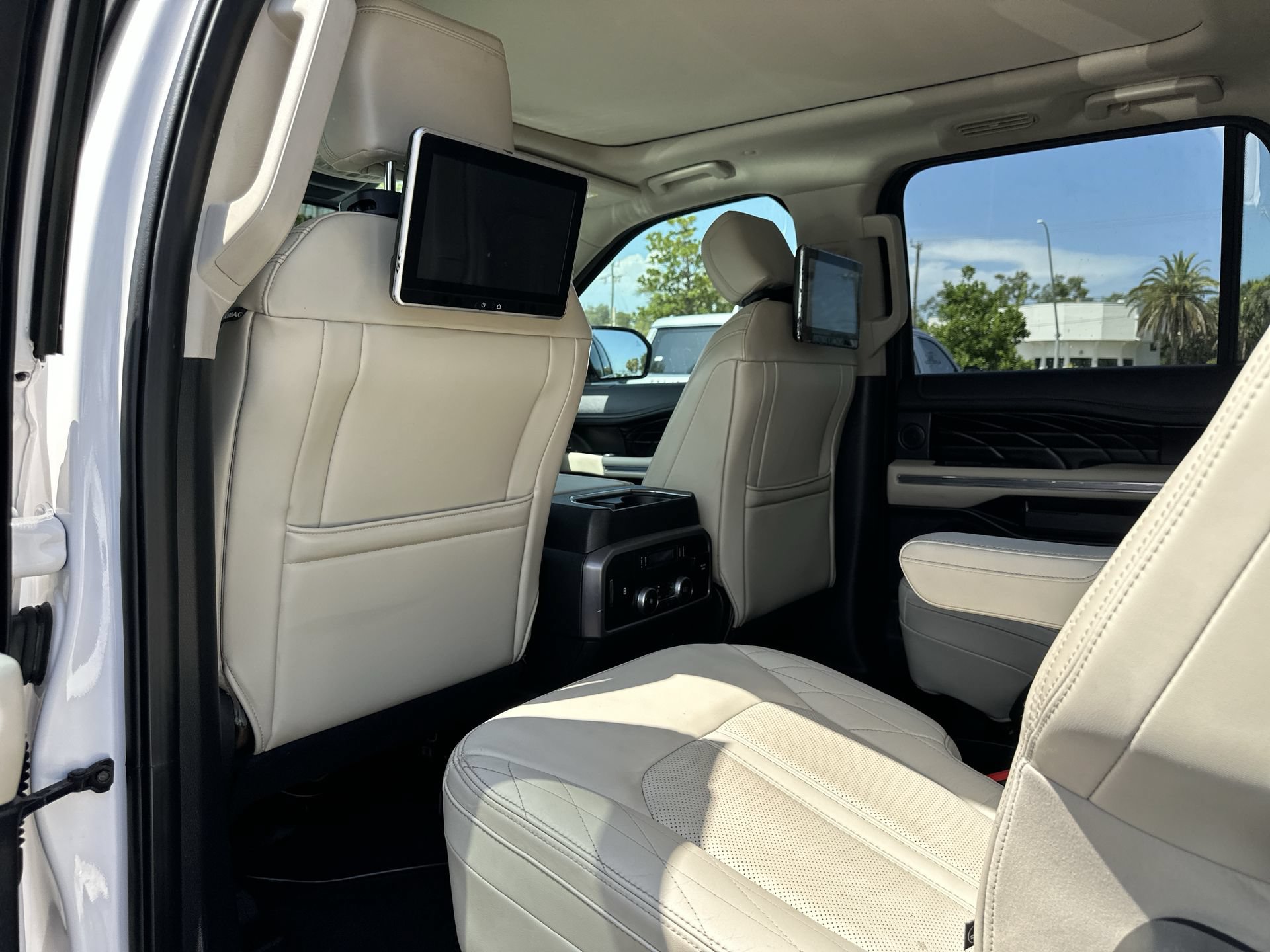 Used 2019 Ford Expedition Max Platinum AWD/4WD image 20