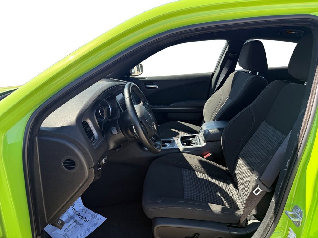 Used 2023 Dodge Charger SXT image 9