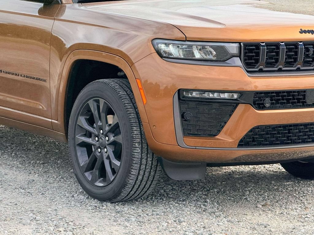 New 2026 Jeep Grand Cherokee Limited AWD/4WD image 5