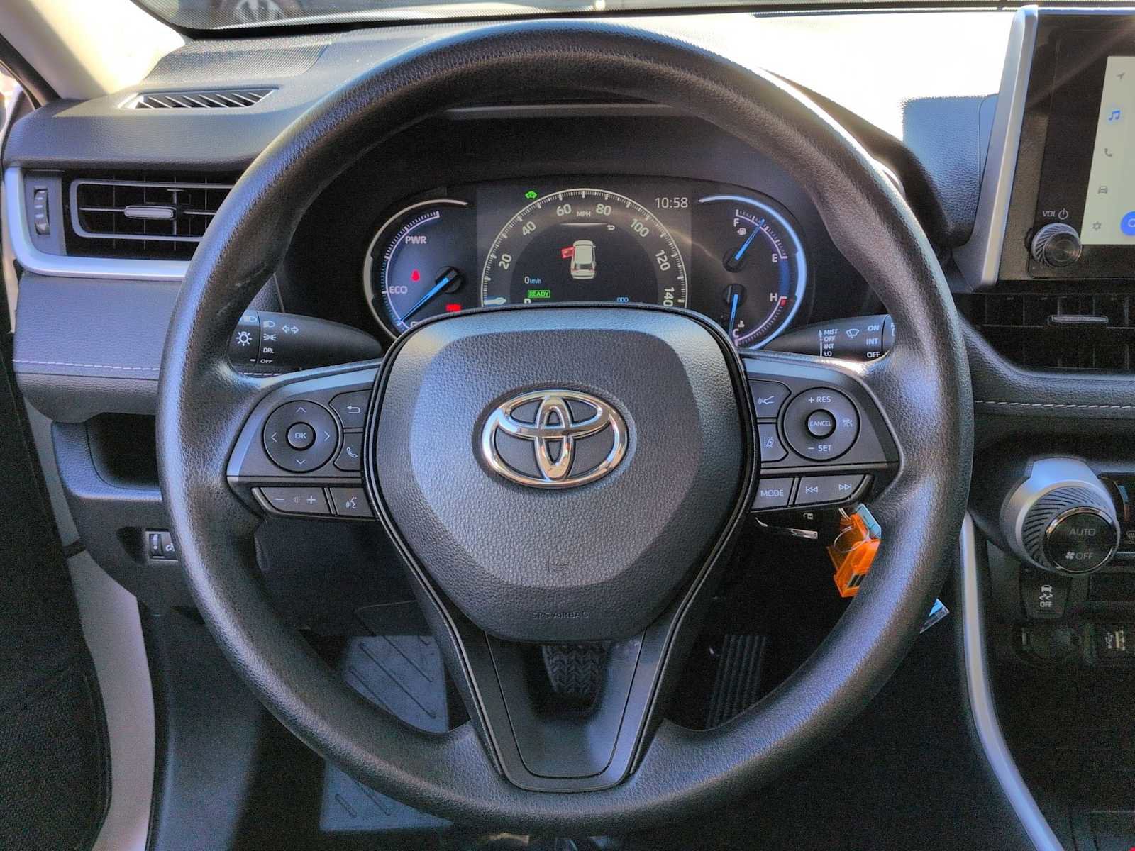 Used 2024 Toyota RAV4 LE image 22