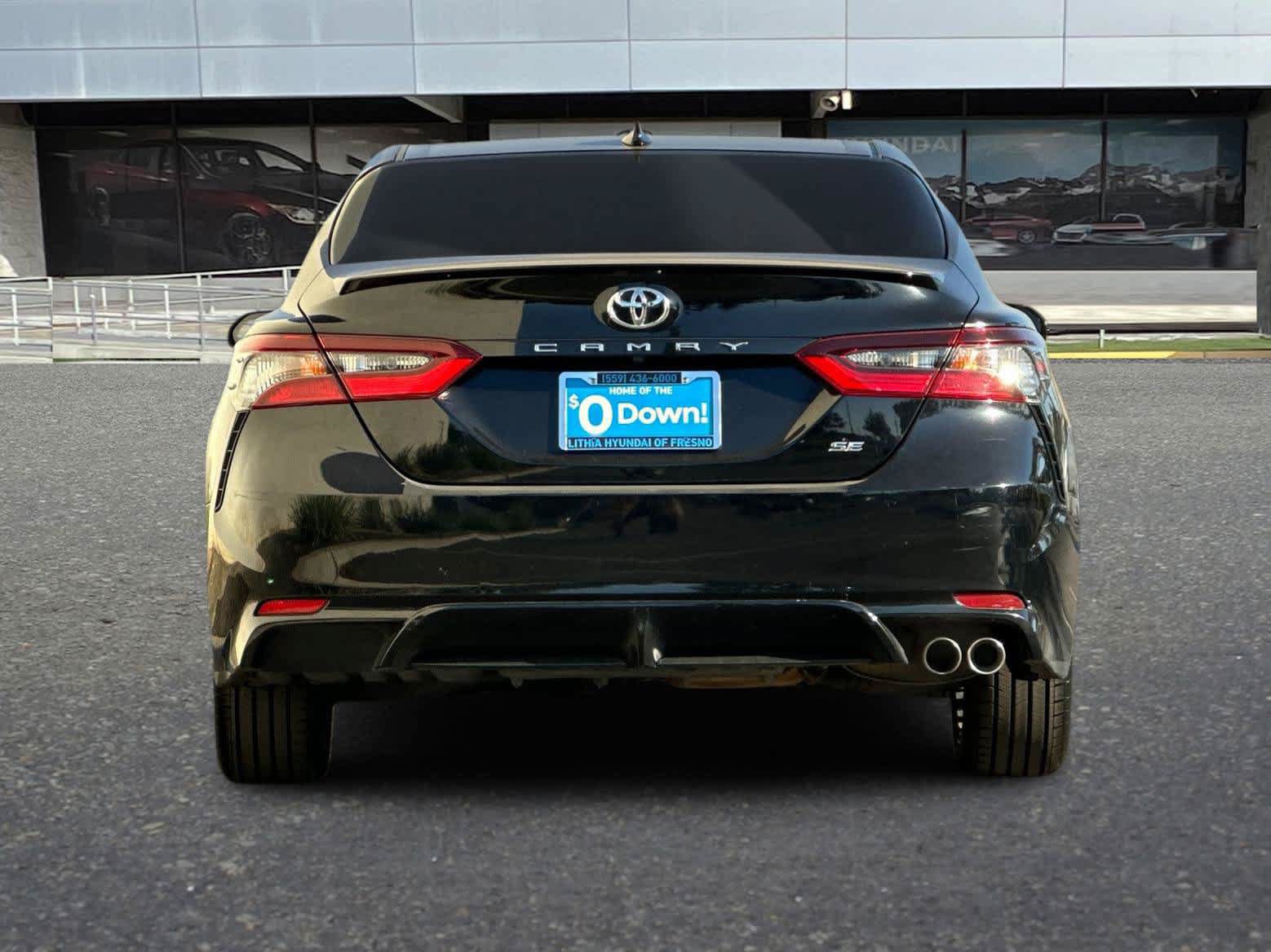 Used 2022 Toyota Camry SE FWD image 8