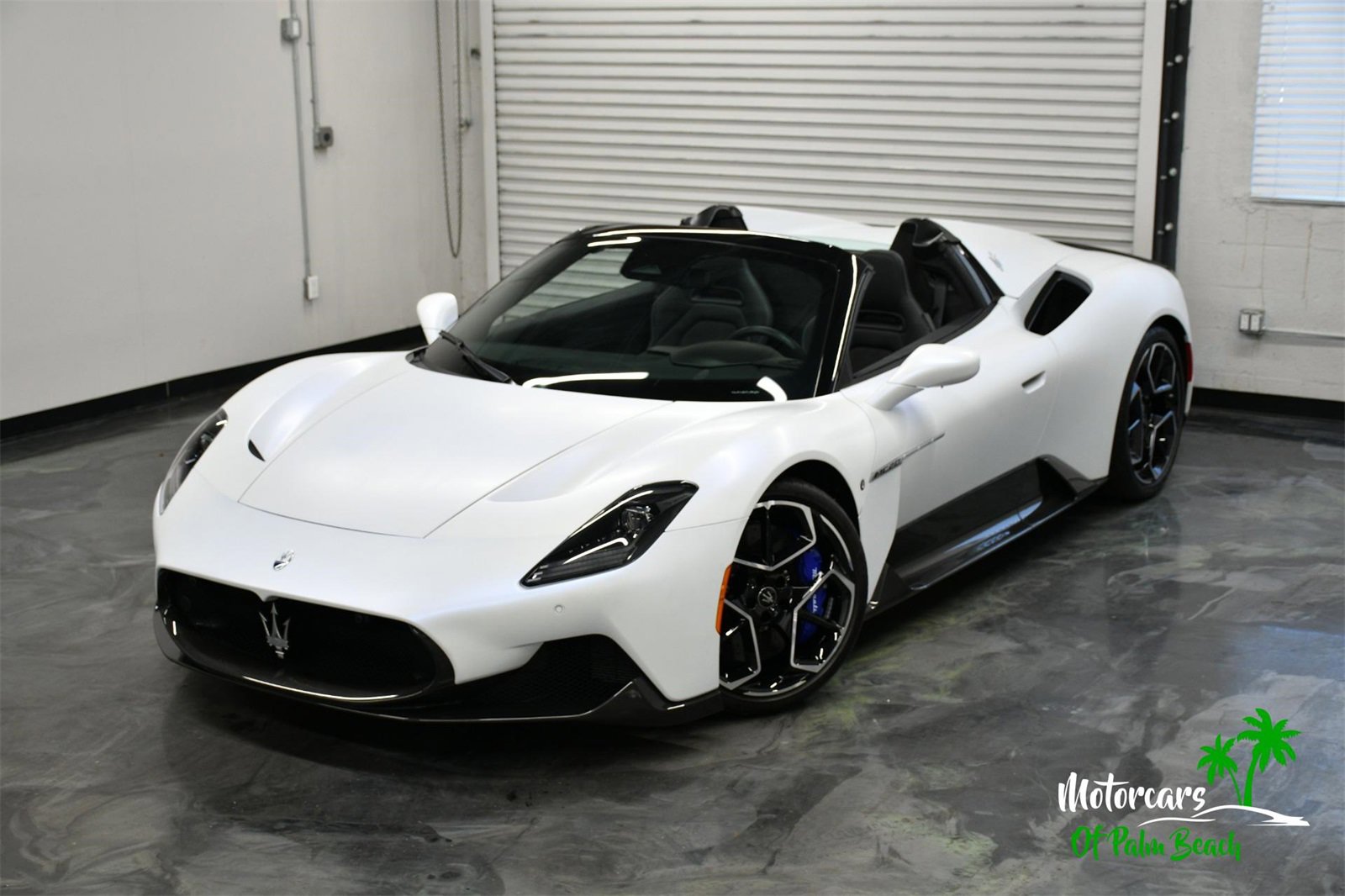 Used 2023 Maserati MC20 Spyder image 3