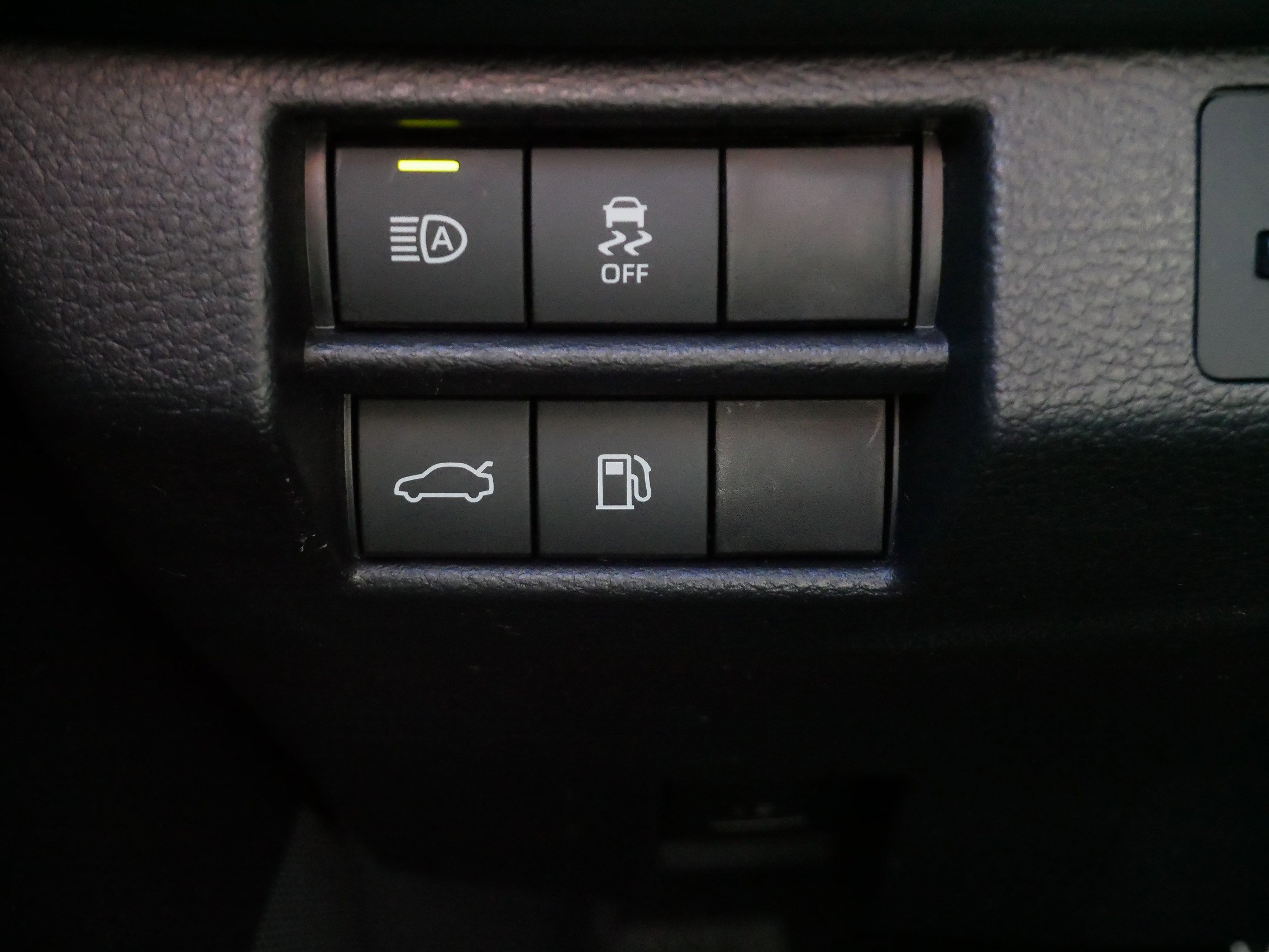 Used 2021 Toyota Avalon TRD image 27