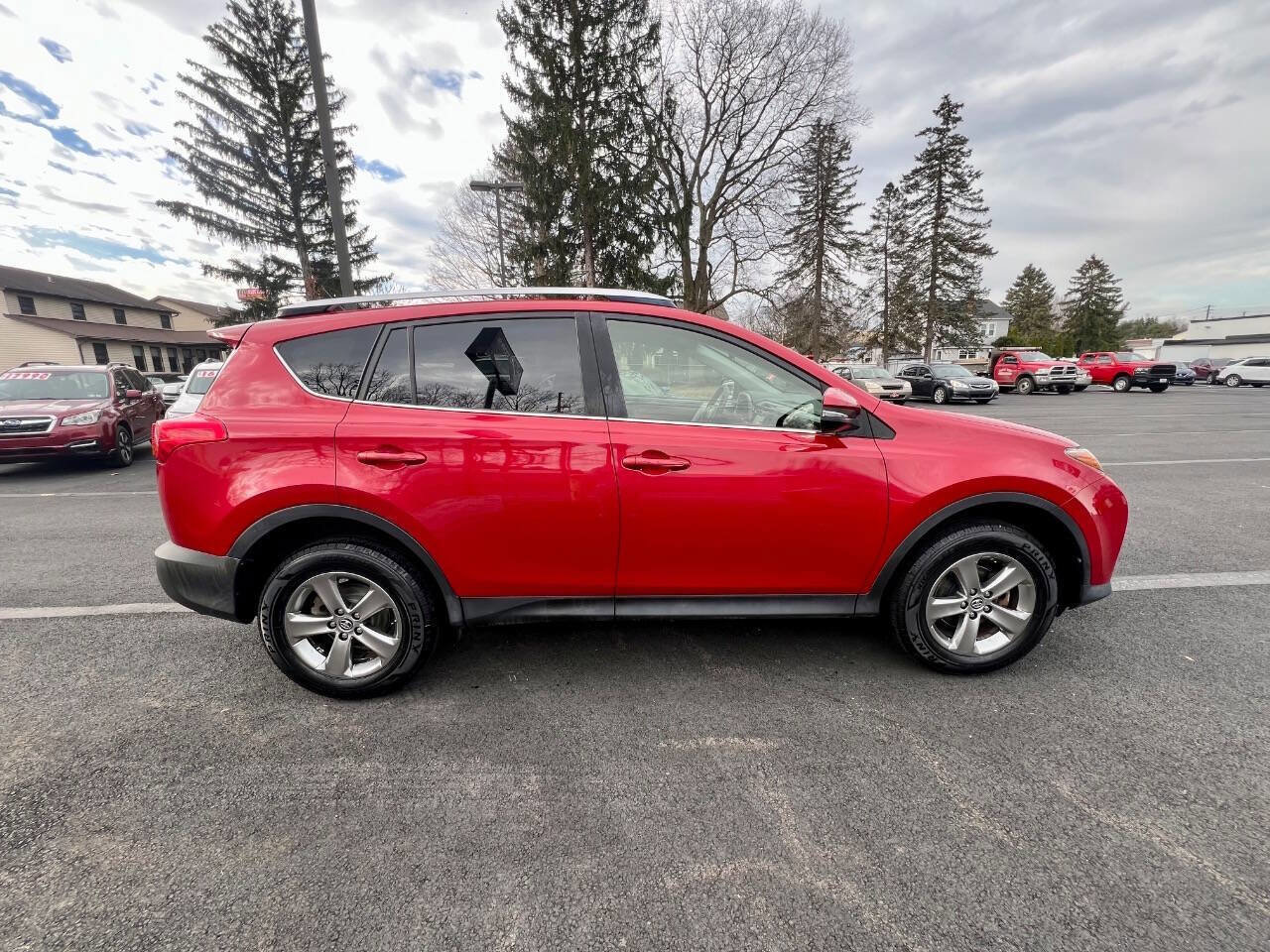 Used 2015 Toyota RAV4 XLE AWD/4WD image 7