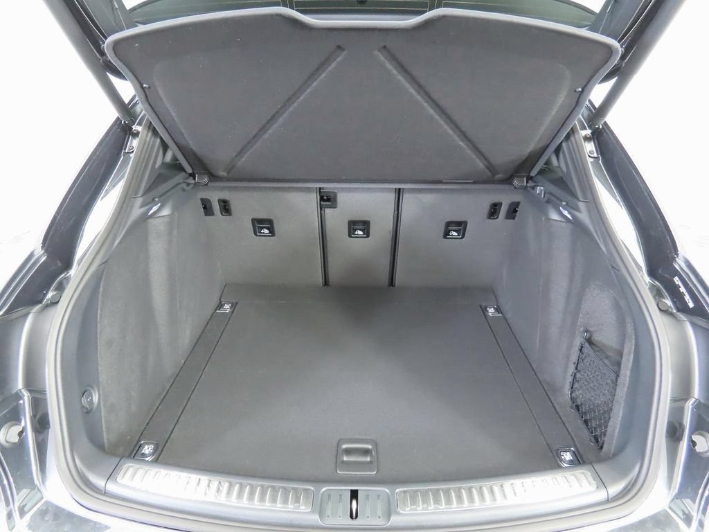 Used 2025 Porsche Macan S AWD/4WD image 29