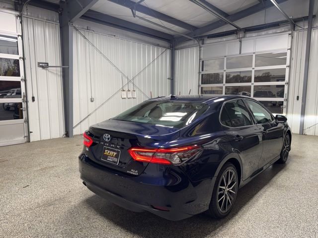 Used 2021 Toyota Camry XLE FWD image 20