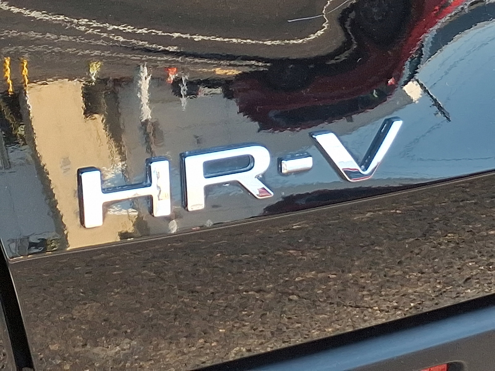 Used 2025 Honda HR-V Sport image 30