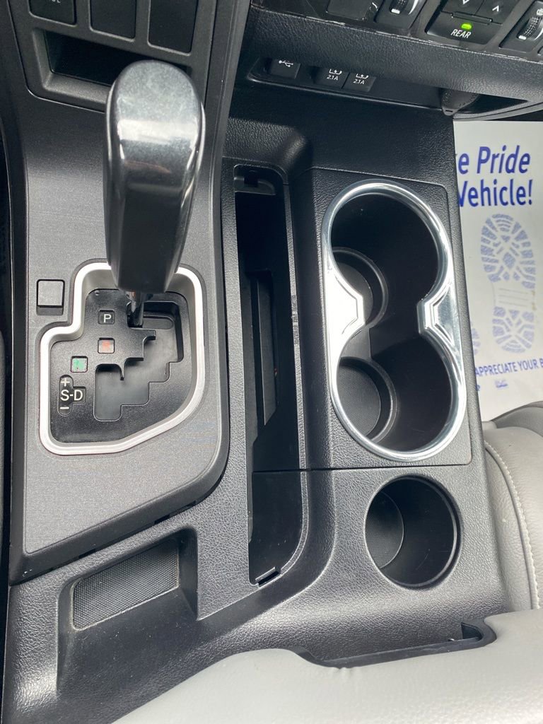 Used 2020 Toyota Sequoia Limited w/ Safety & Convenience Package image 30