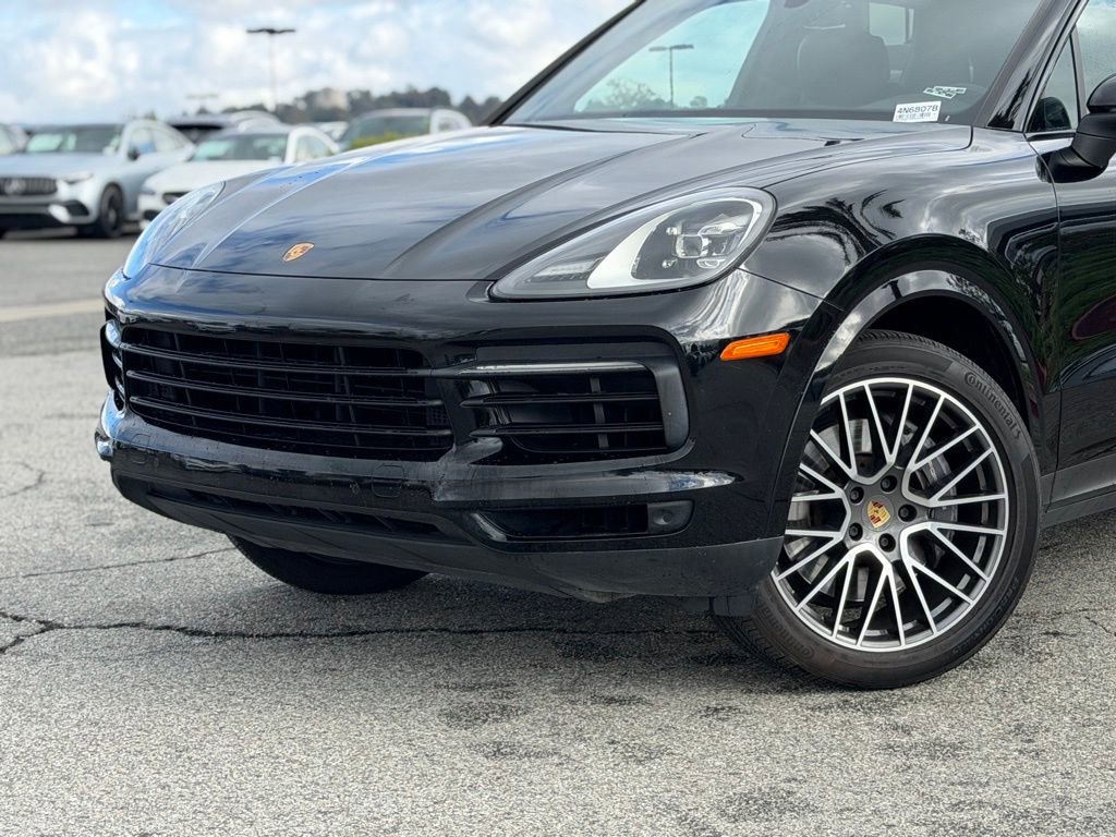 Used 2021 Porsche Cayenne image 3