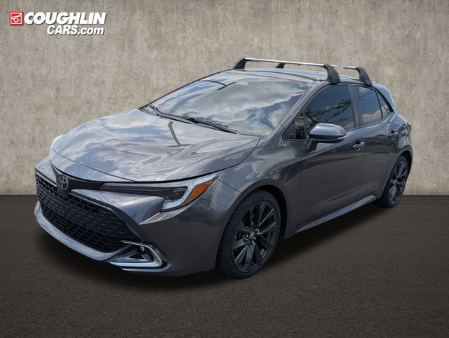 Used 2023 Toyota Corolla XSE FWD video 3