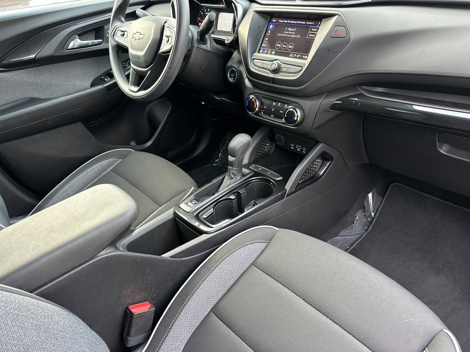 Used 2023 Chevrolet TrailBlazer LT image 16