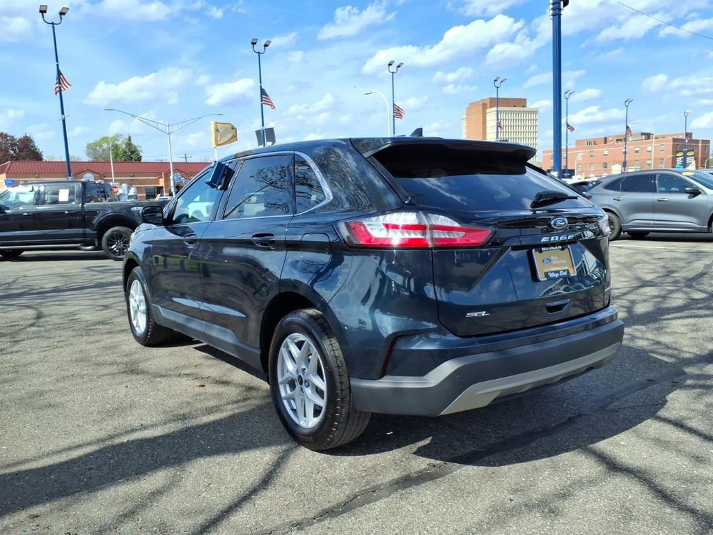 Certified 2023 Ford Edge SEL w/ Convenience Package AWD/4WD image 9