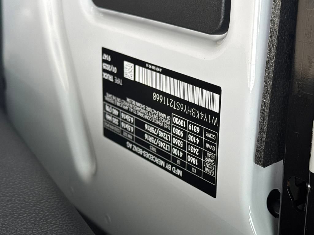 New 2025 Mercedes-Benz Sprinter 2500 image 29