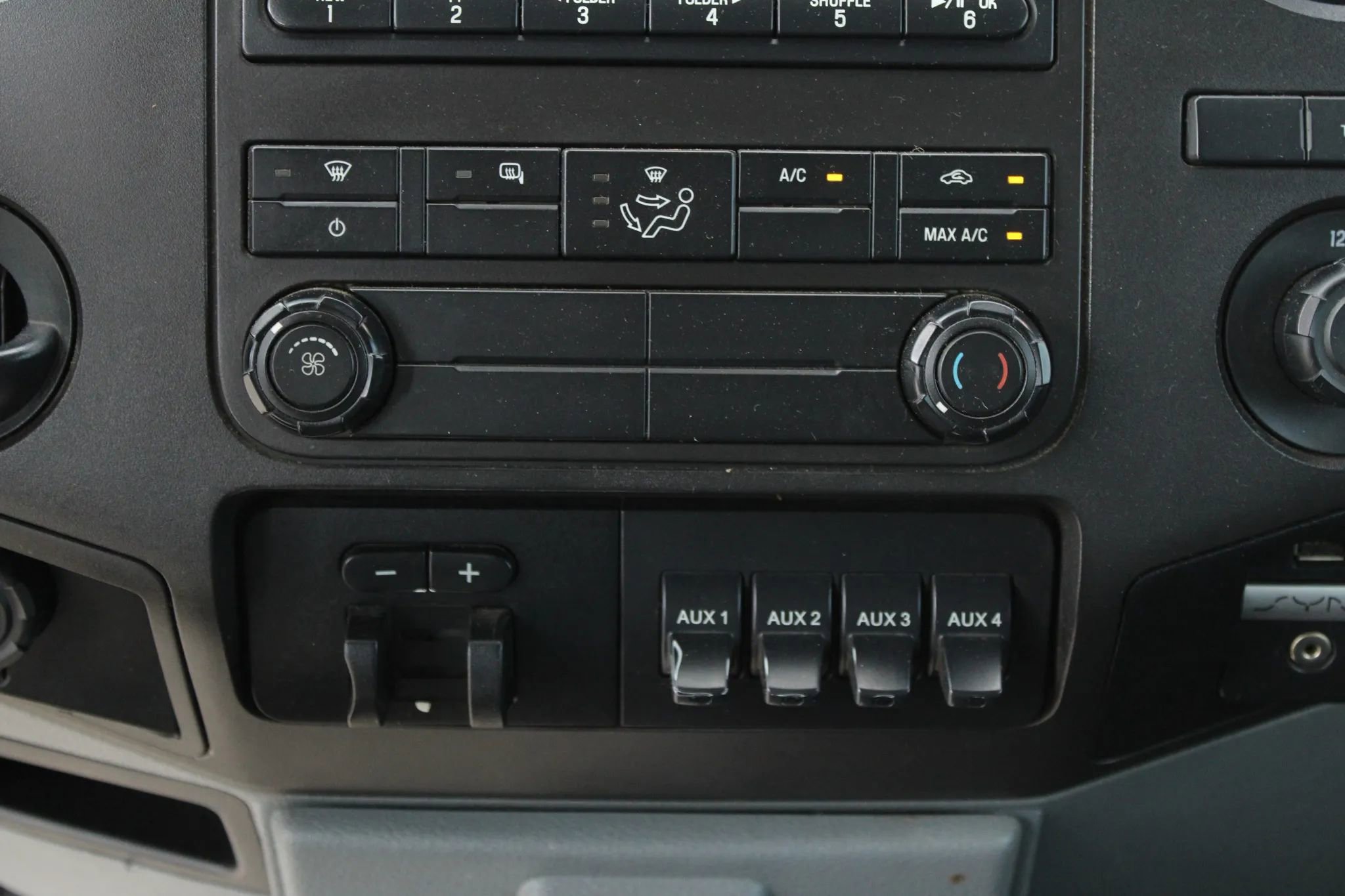 Used 2016 Ford F450 XL w/ Power Equipment Group image 21