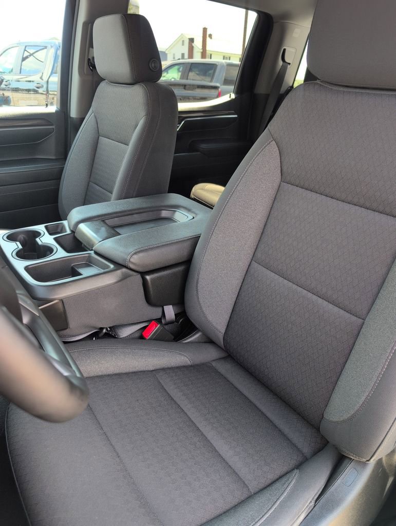 Used 2023 Chevrolet Silverado 1500 LT AWD/4WD image 13