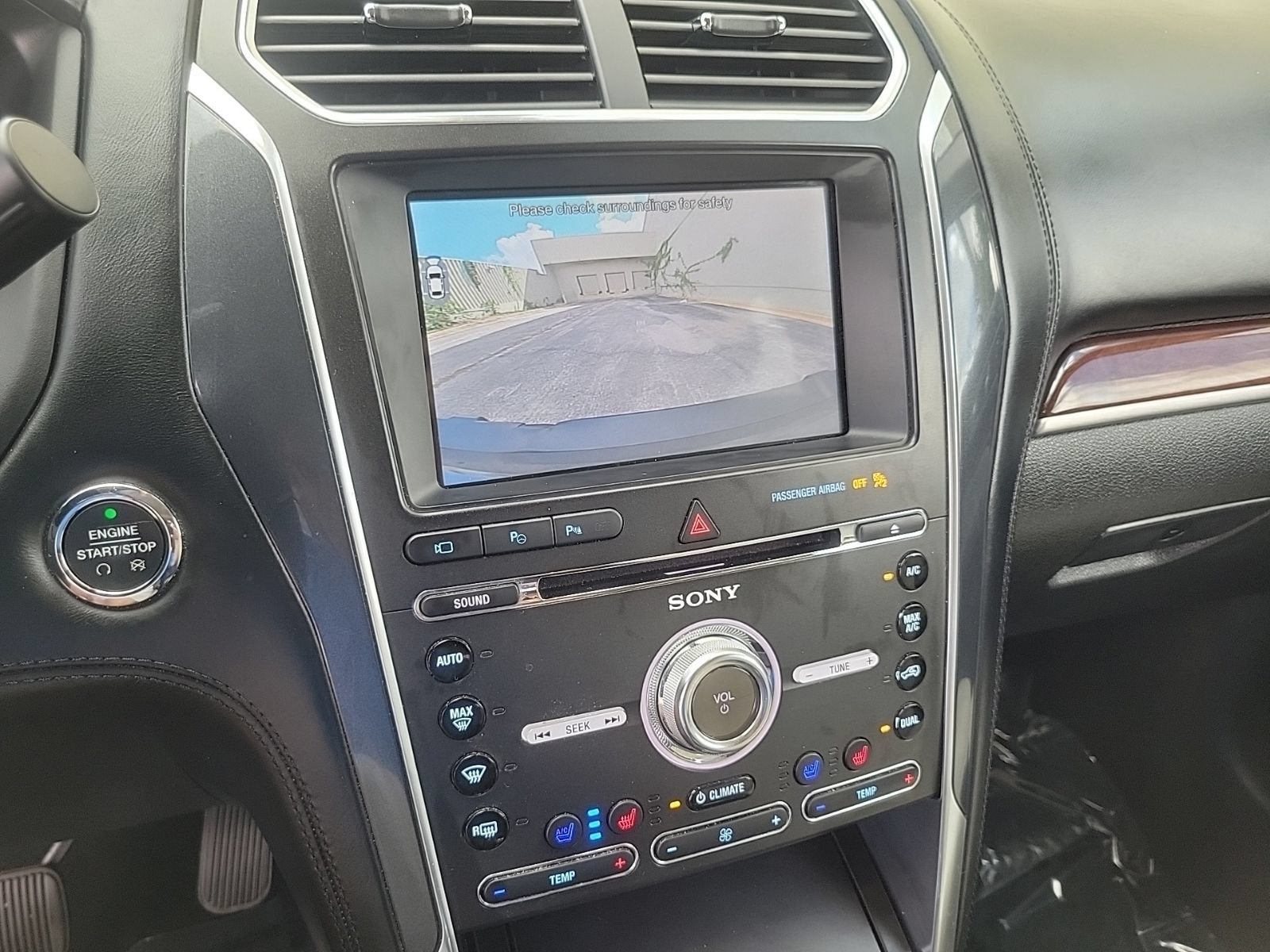 Used 2018 Ford Explorer Platinum AWD/4WD image 22
