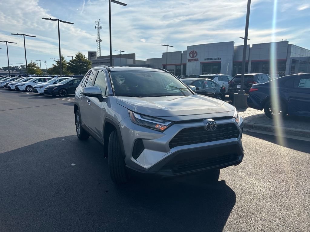 New 2025 Toyota RAV4 LE image 7