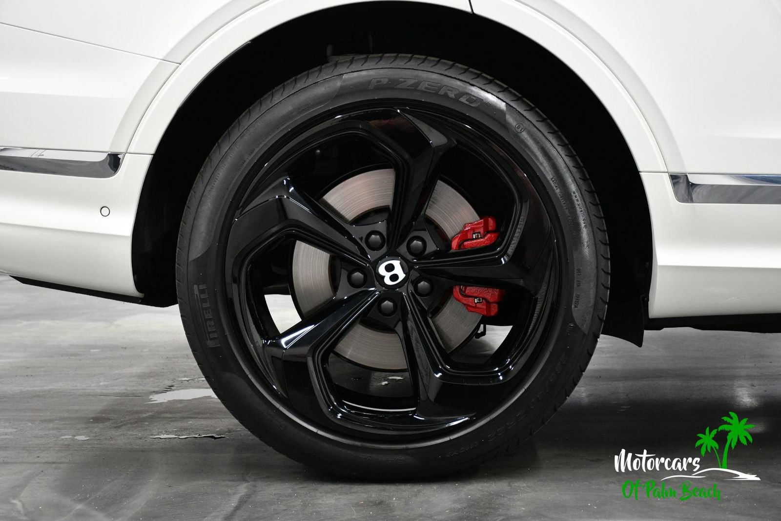 Used 2023 Bentley Bentayga AWD/4WD image 21