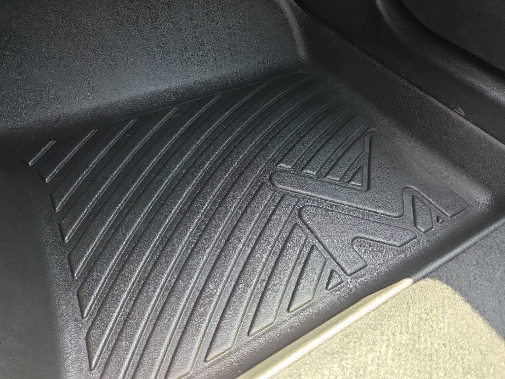 Used 2025 Toyota Corolla XSE FWD image 38
