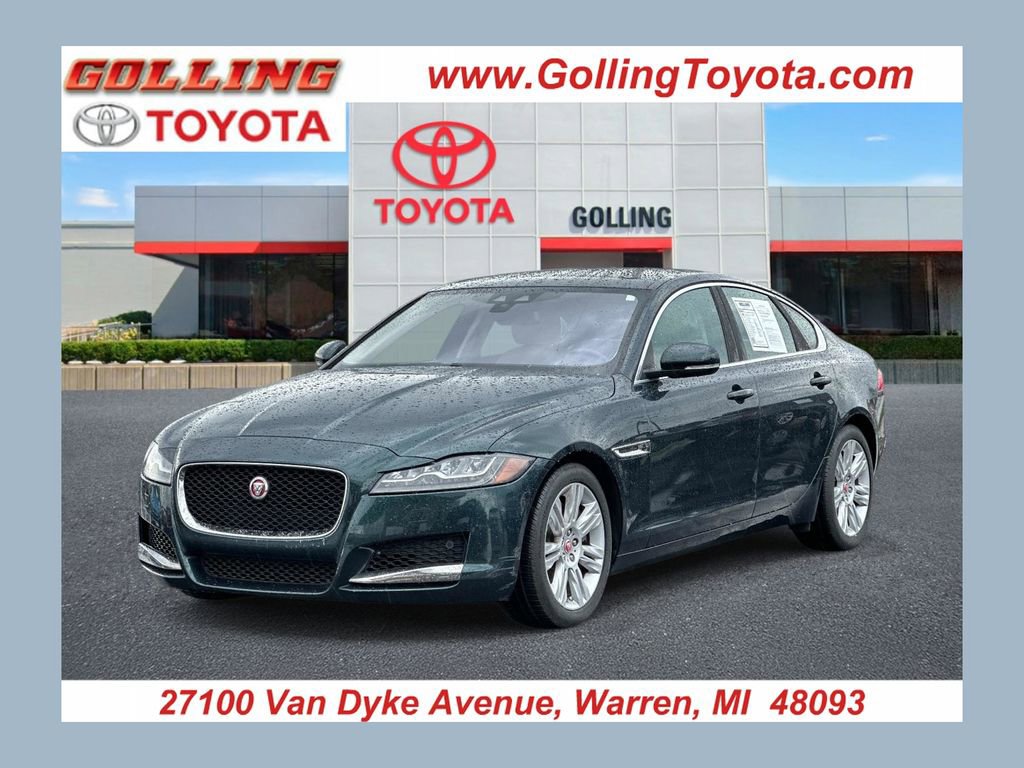 Used 2017 Jaguar XF Premium