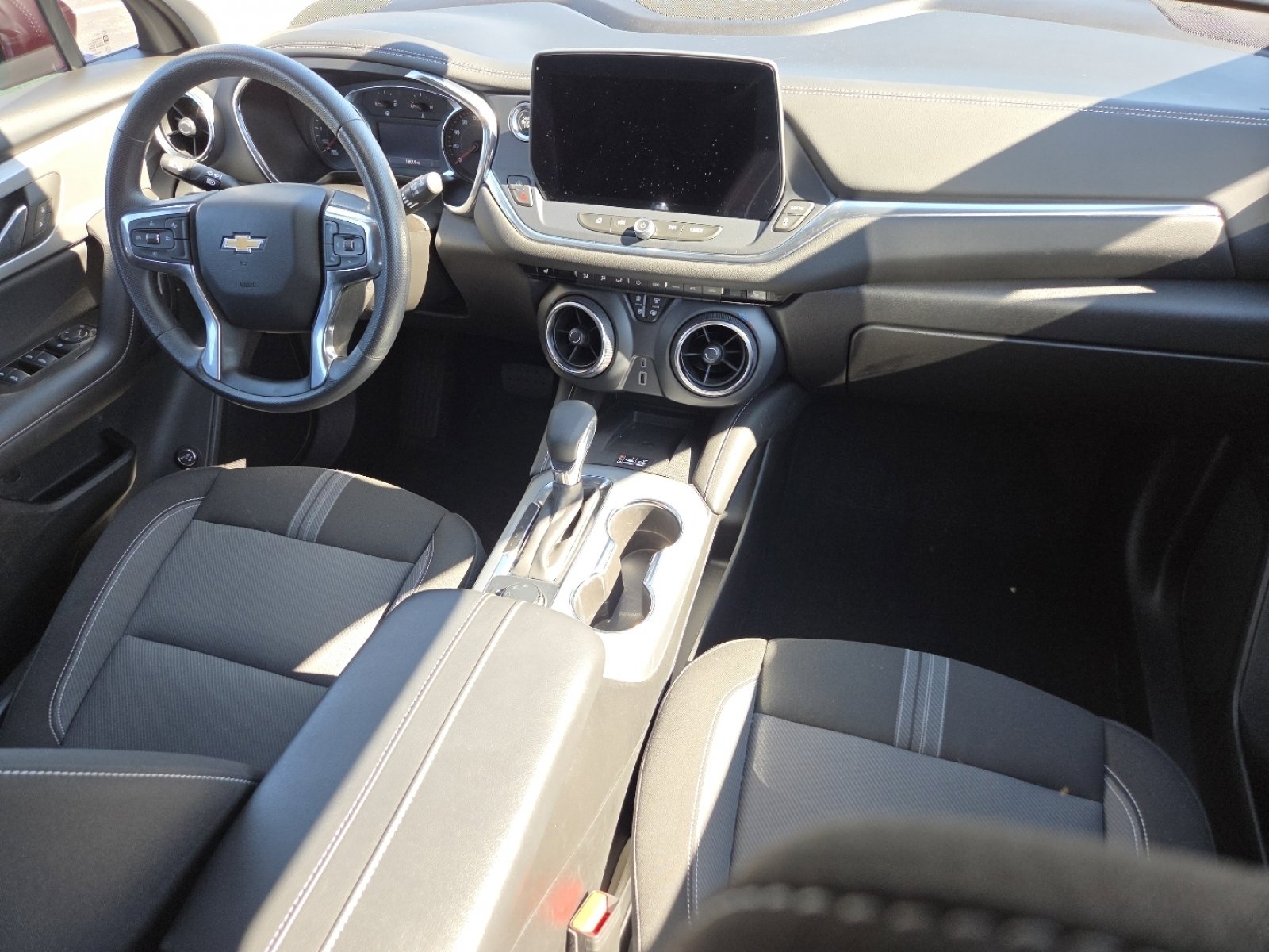 Used 2024 Chevrolet Blazer LT w/ Convenience Package image 23