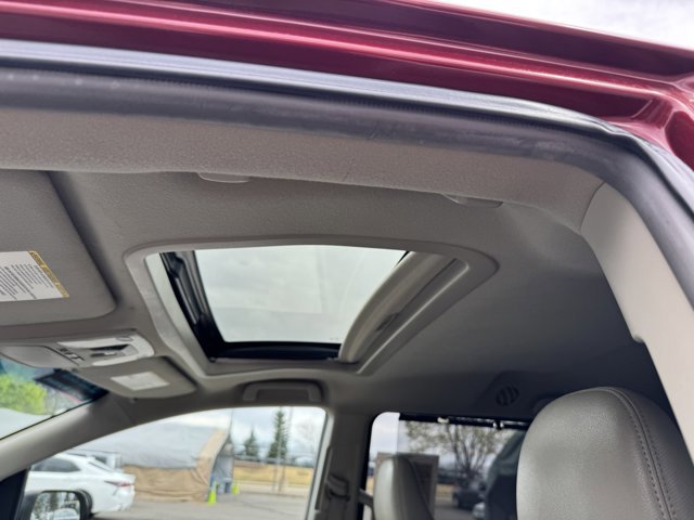 Used 2012 Toyota Sienna XLE image 12