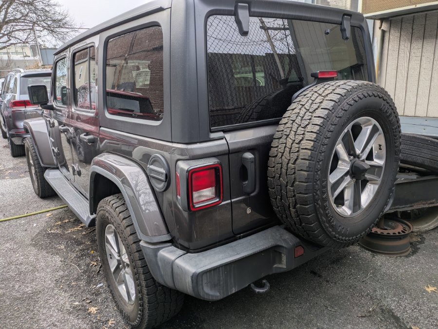 Used 2020 Jeep Wrangler Unlimited Sahara AWD/4WD image 12
