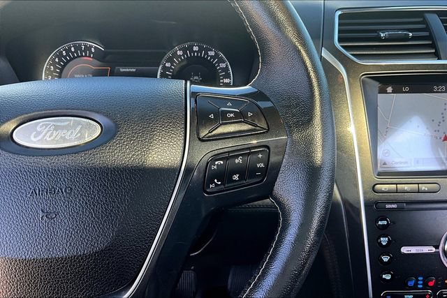 Used 2019 Ford Explorer Platinum AWD/4WD image 12