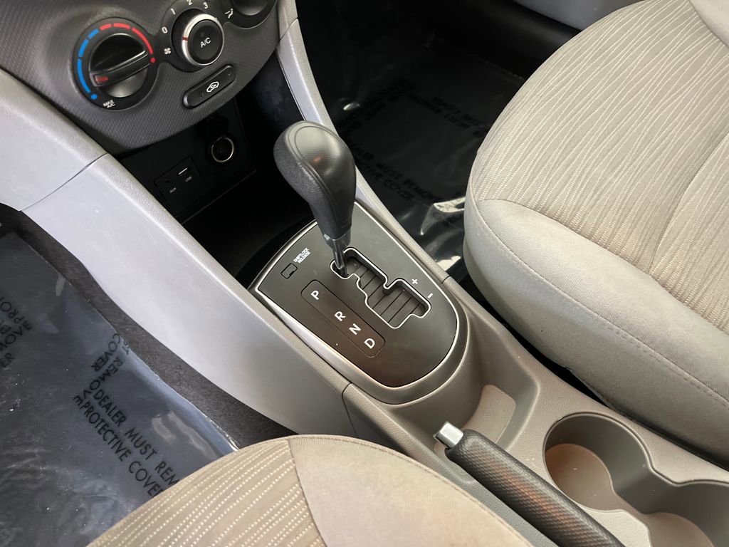 Used 2016 Hyundai Accent SE w/ Option Group 02 image 23