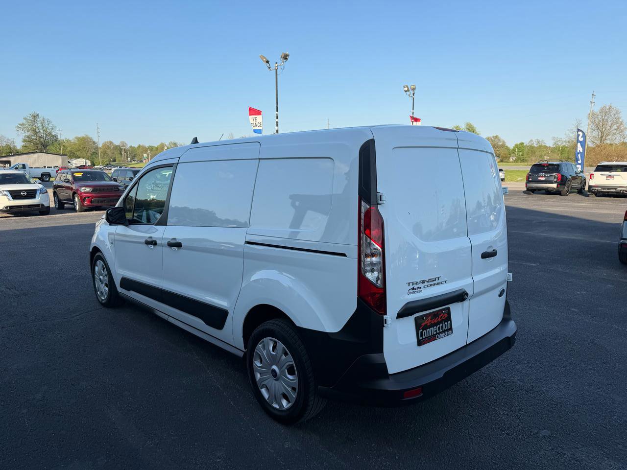 Used 2020 Ford Transit Connect XL image 8