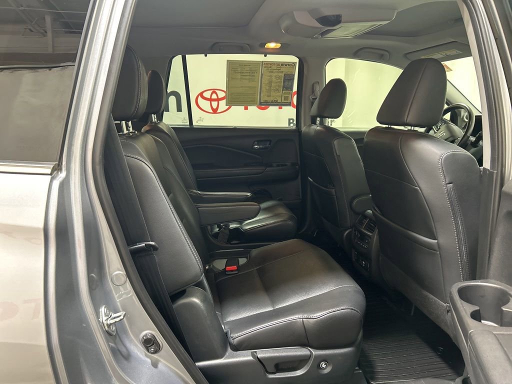 Used 2019 Honda Pilot Elite image 16