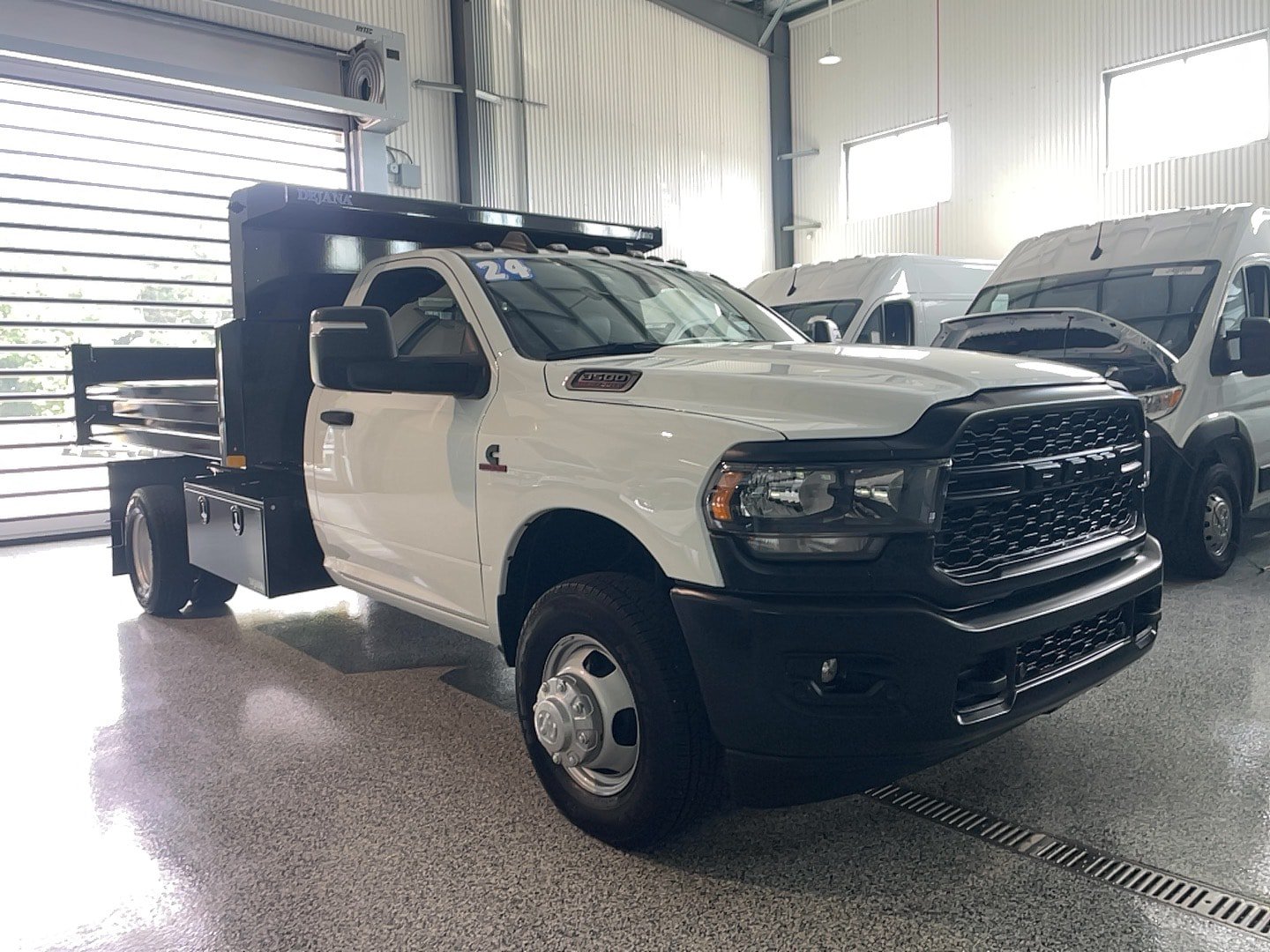 Used 2024 RAM 3500 Tradesman RWD image 1