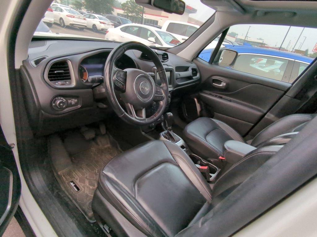 Used 2020 Jeep Renegade Limited AWD/4WD image 7
