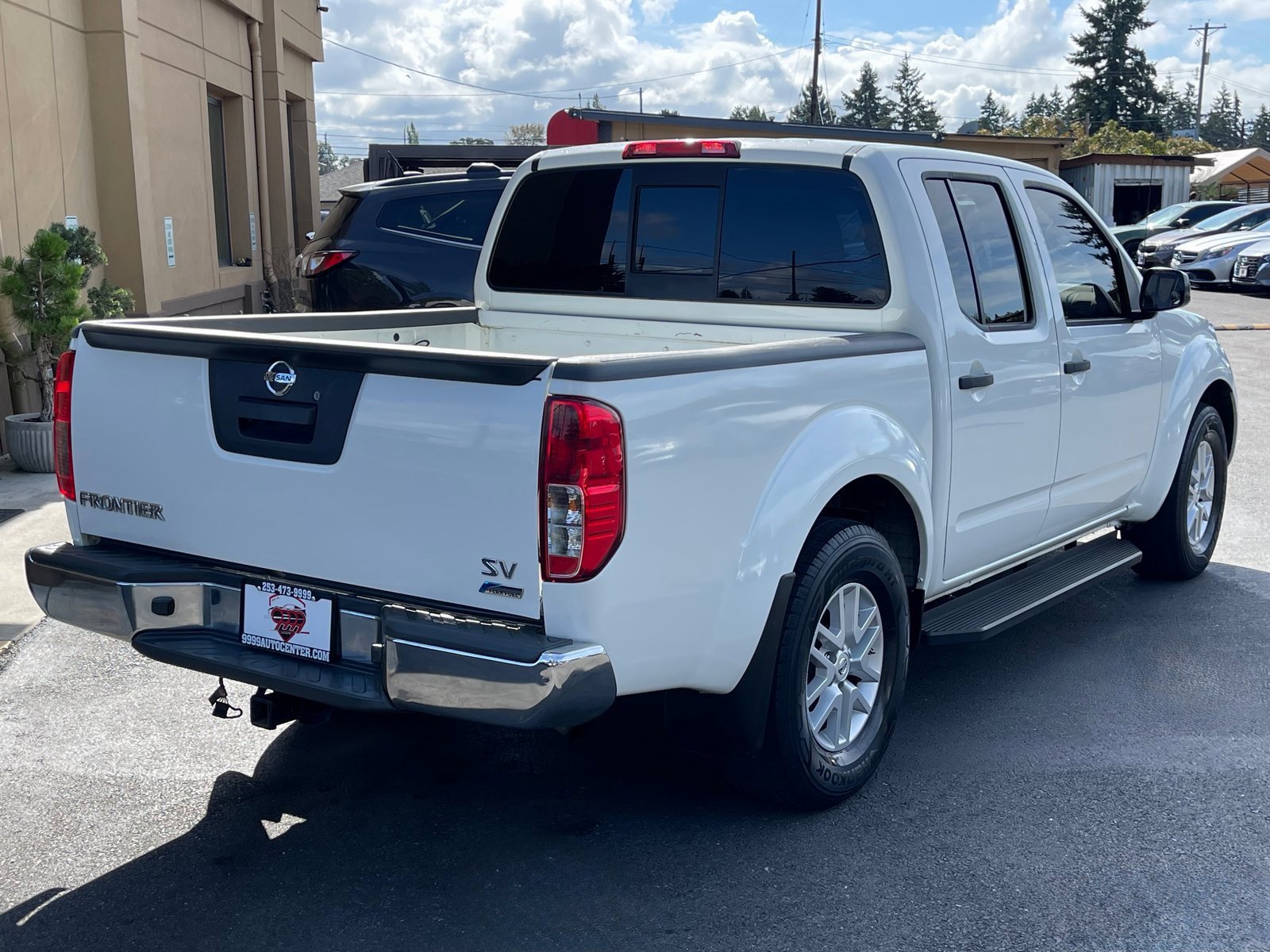 Used 2019 Nissan Frontier SV image 7