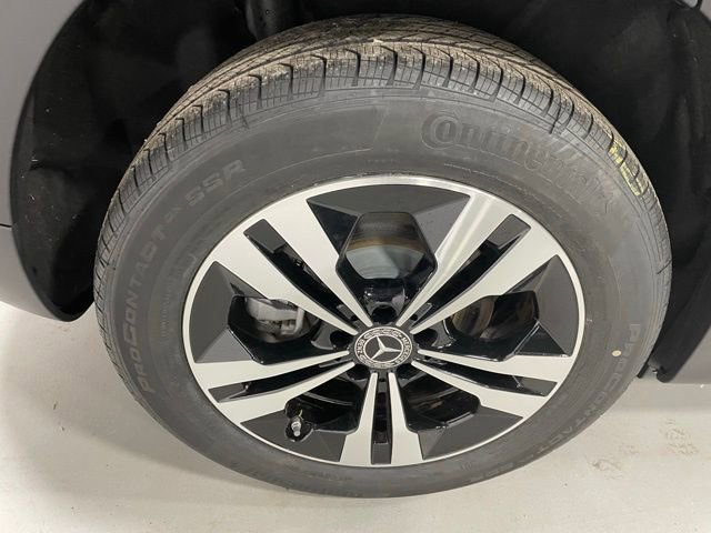 Used 2025 Mercedes-Benz GLB 250 4MATIC image 12